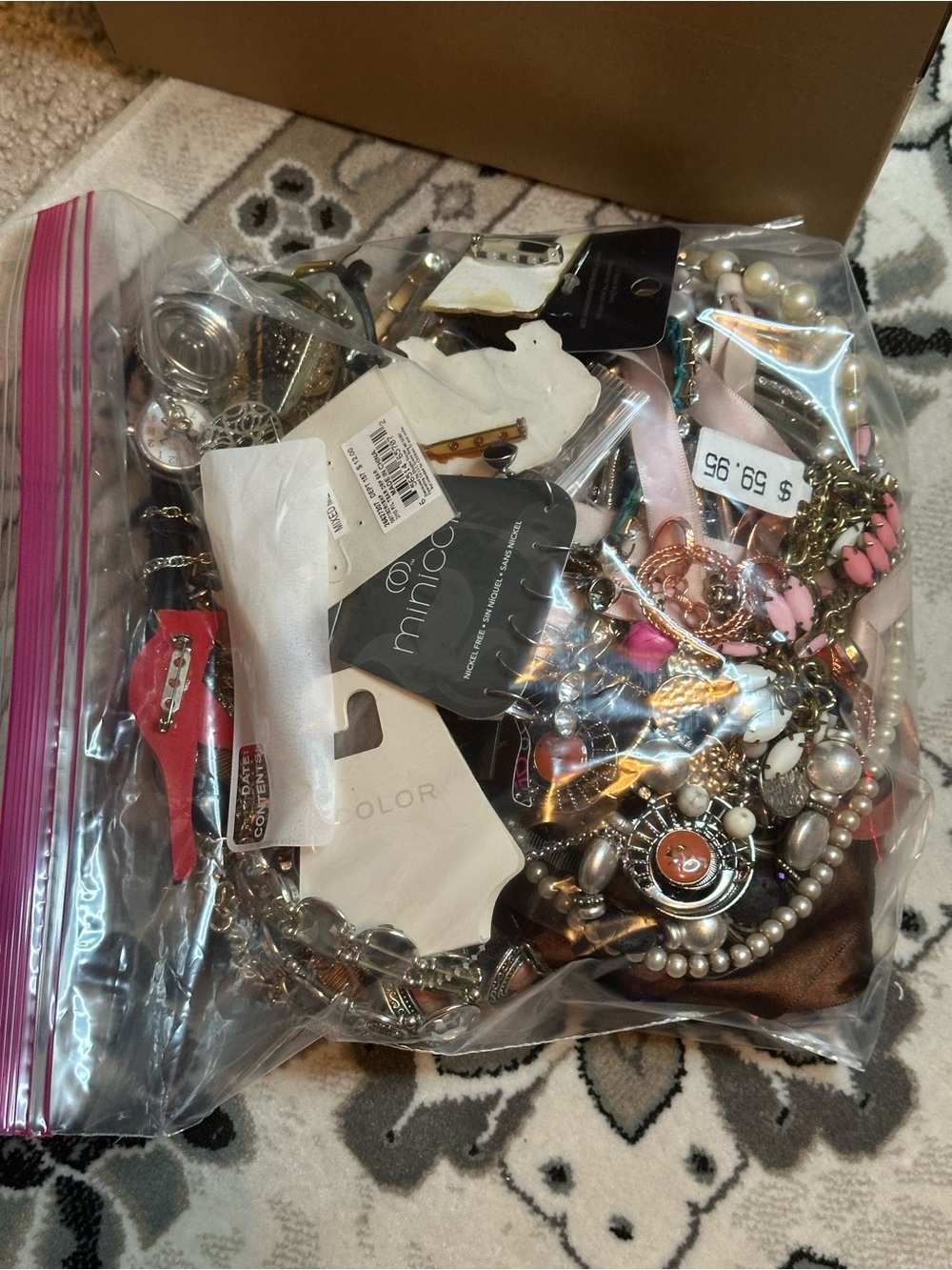 Gallon bag, Mixed Jewelry lot, broken, perfect for craft, 4lbs